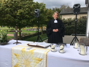 Freiluftgottesdienst in Beverungen am 02. Mai mit Pfarrerin Christiane Zina
